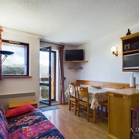 Confortable Aux Pieds Des Pistes, Proche Commerces Et Garderie - Fr-1-398-666 * Montvalezan