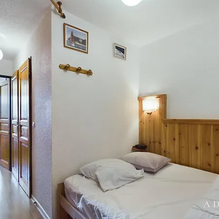 Confortable Aux Pieds Des Pistes, Proche Commerces Et Garderie - Fr-1-398-666 Montvalezan
